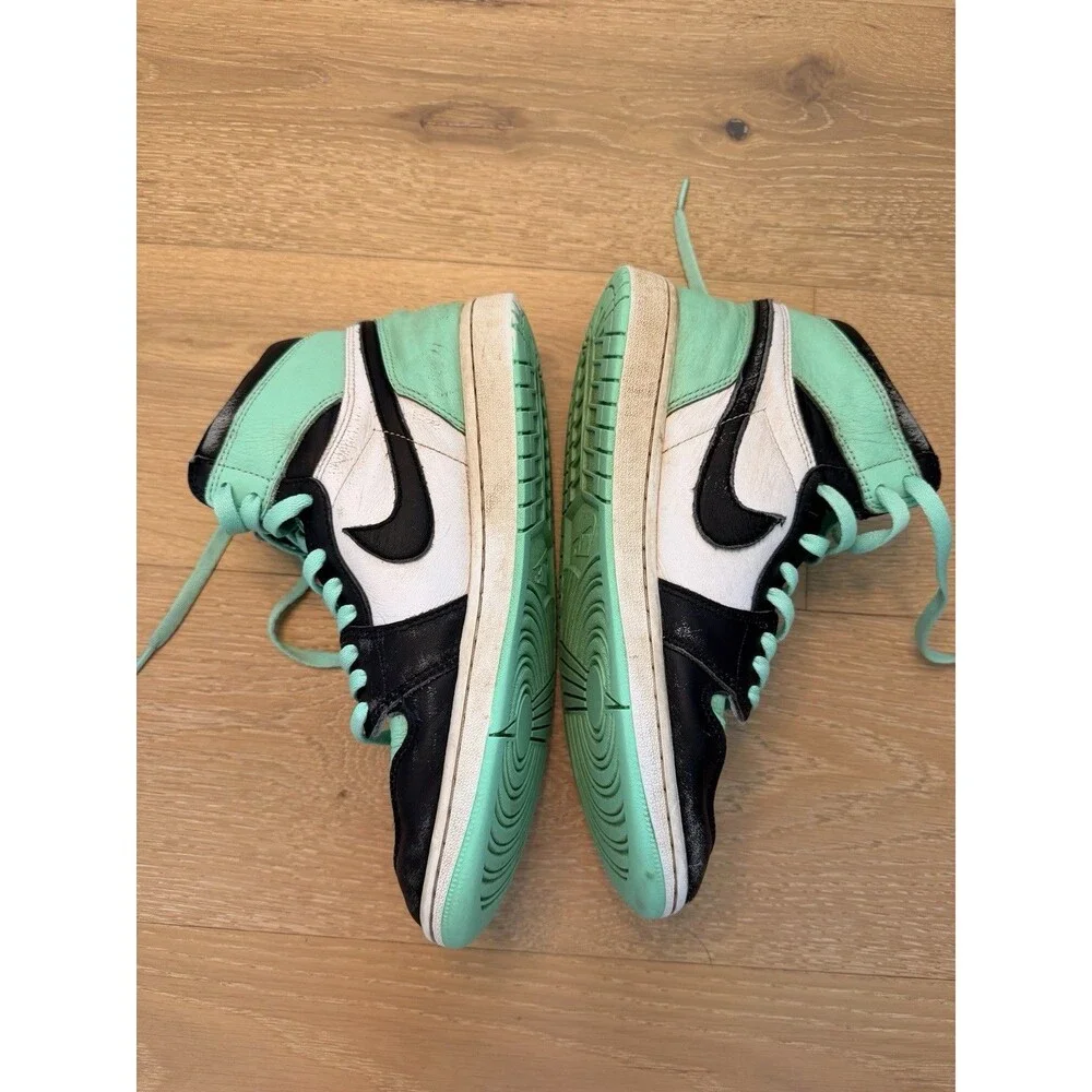 Air Jordan Retro OG 1 Black/ Mint Green / White Men’s Size 9 - Picture 5 of 7